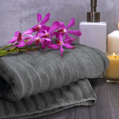 Palms Luxury Towel - Image 5