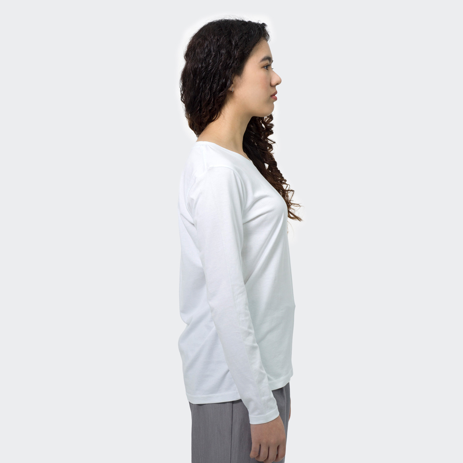 TRENDSWEAR Harlow Women's Long Sleeve Crew - Image 3