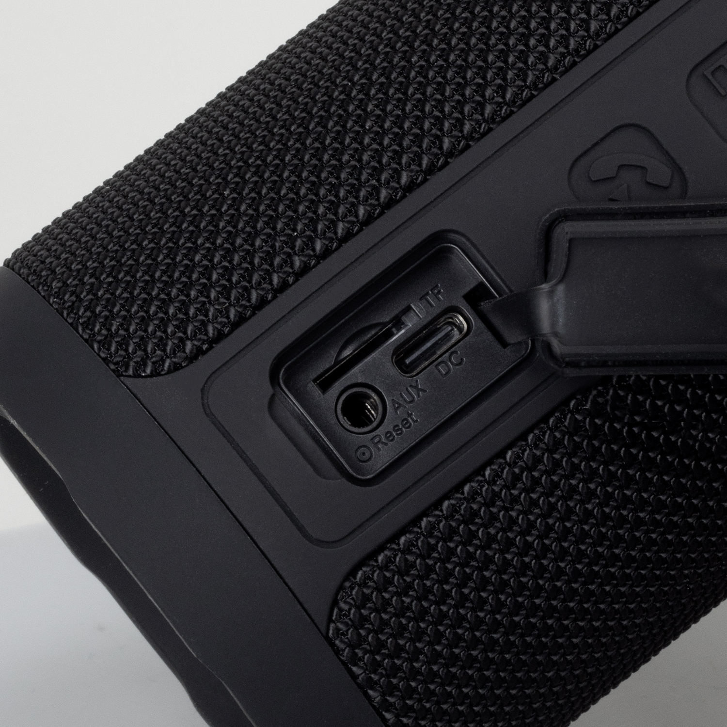 Beatcore Bluetooth Speaker - Image 4