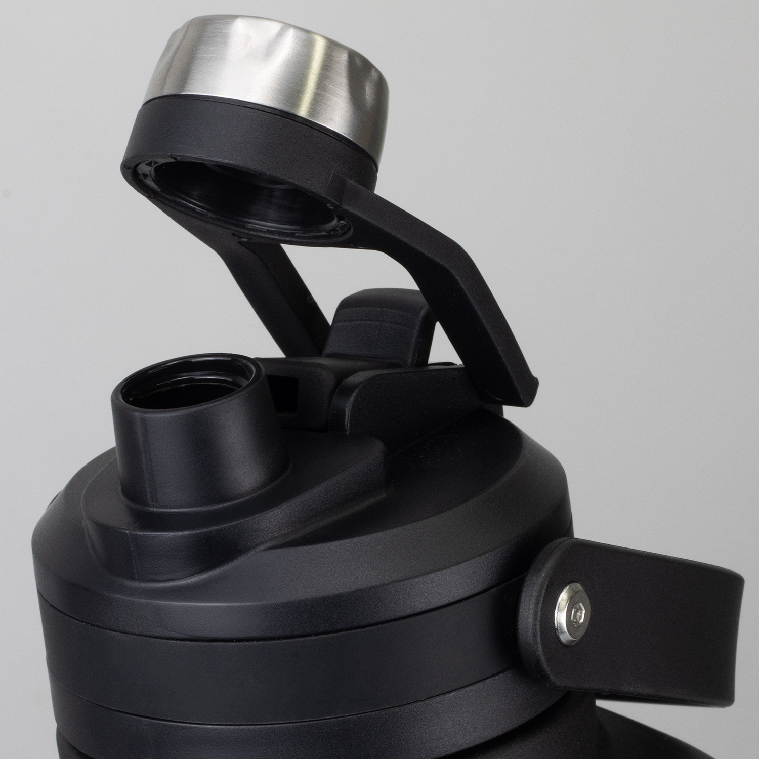 Grizzly Vacuum Bottle - 2L - Image 3