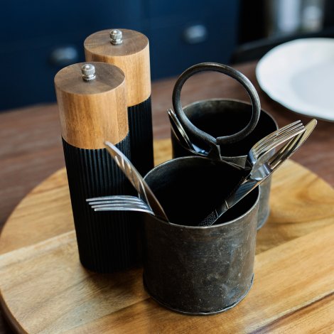 Keepsake Noir Salt and Pepper Grinders - Image 6
